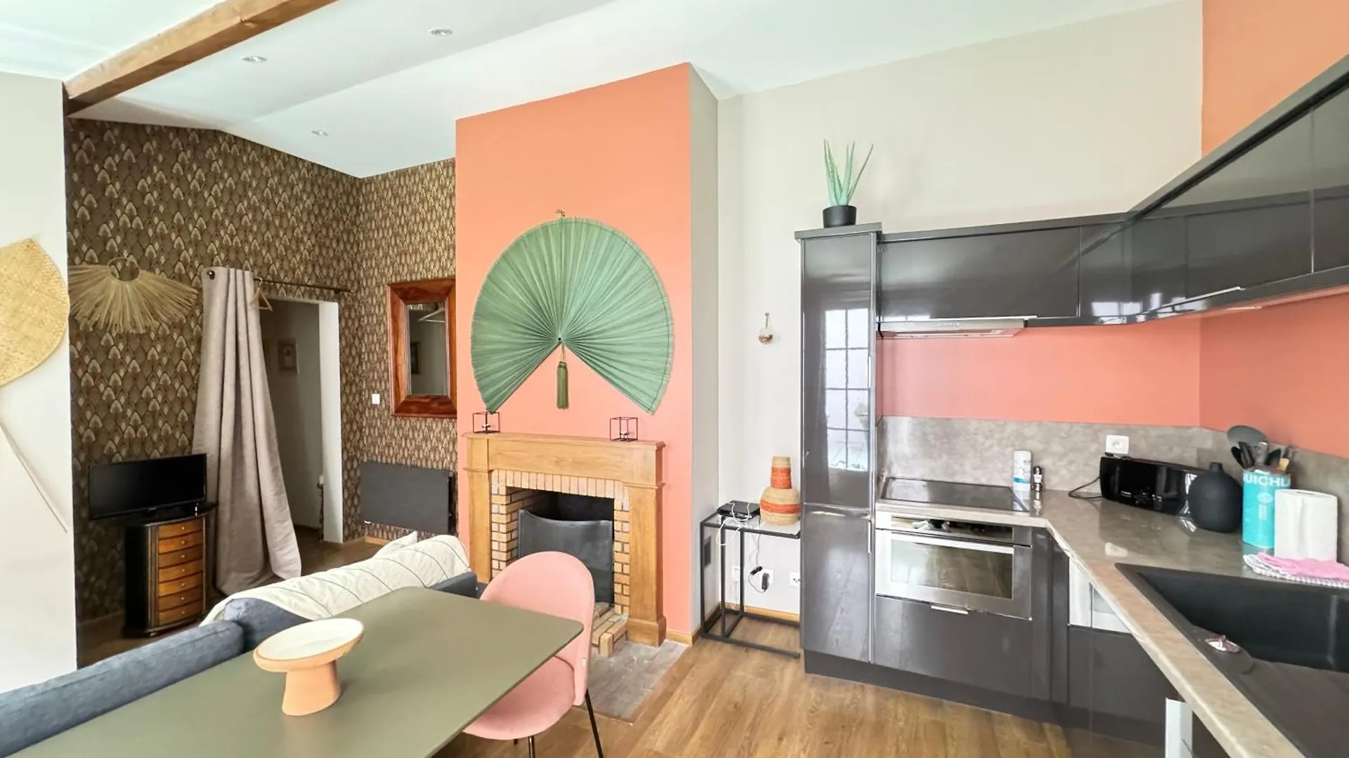 Jolie Maison La Havane Avec Terrasse Plein Sud Βισύ