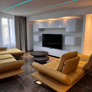 4* Hotel De Grignan